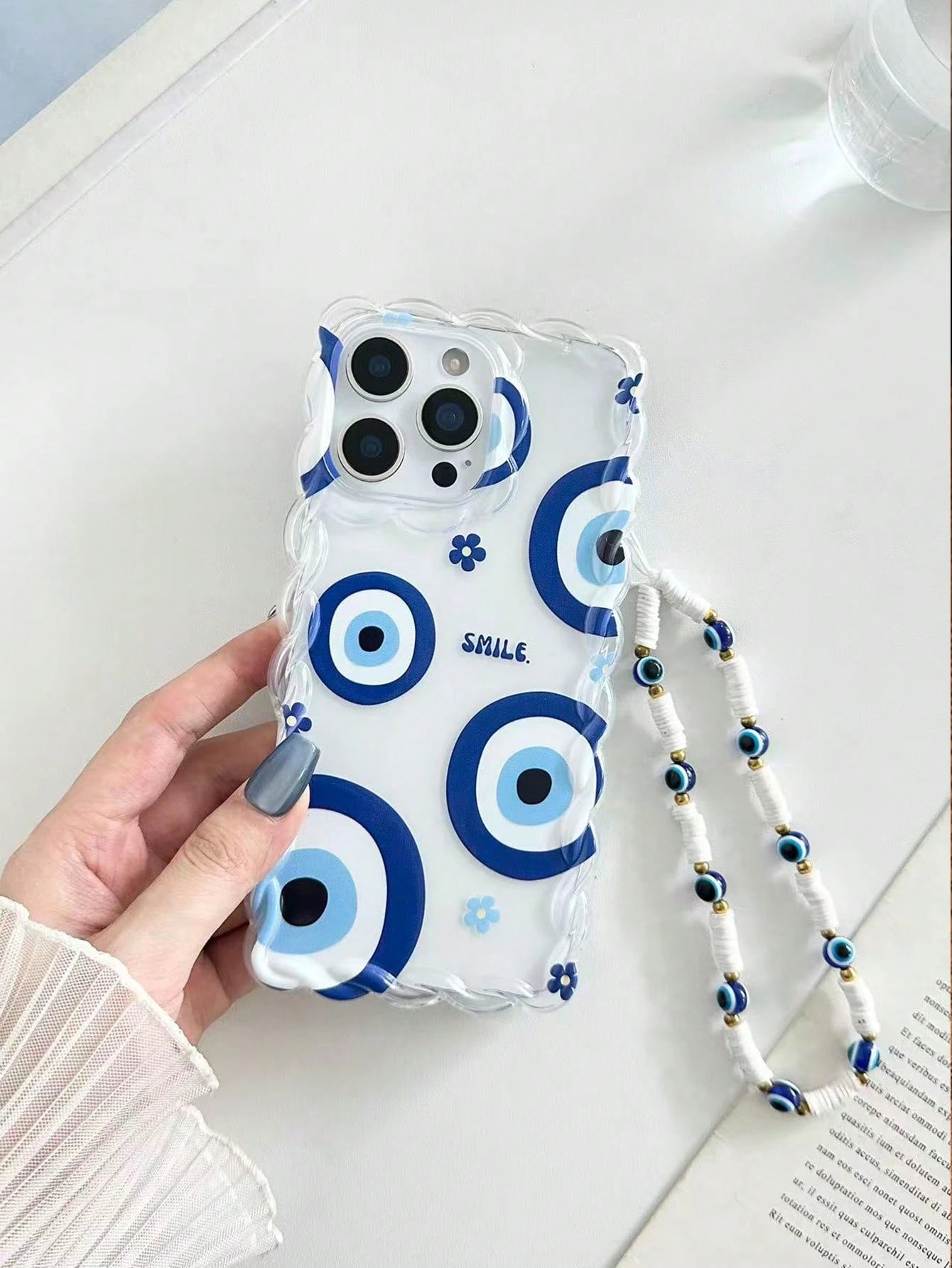 Twisted Wave Edge Minimalist Premium TPU Flower Eye Painted Anti-Drop Phone Case Protective Cover With Additional Accessory Beaded Bracelet Compatible With IPhone 17pro/17Air/17/17promax 16/11/16pro/1
