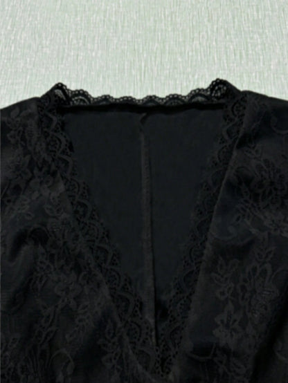 Vintage Western Style Black Lace V-Neck Top, Summer Front Button Sleeveless Top, Elegant Vacation/ Party Tank Top Casual, Aesthetic