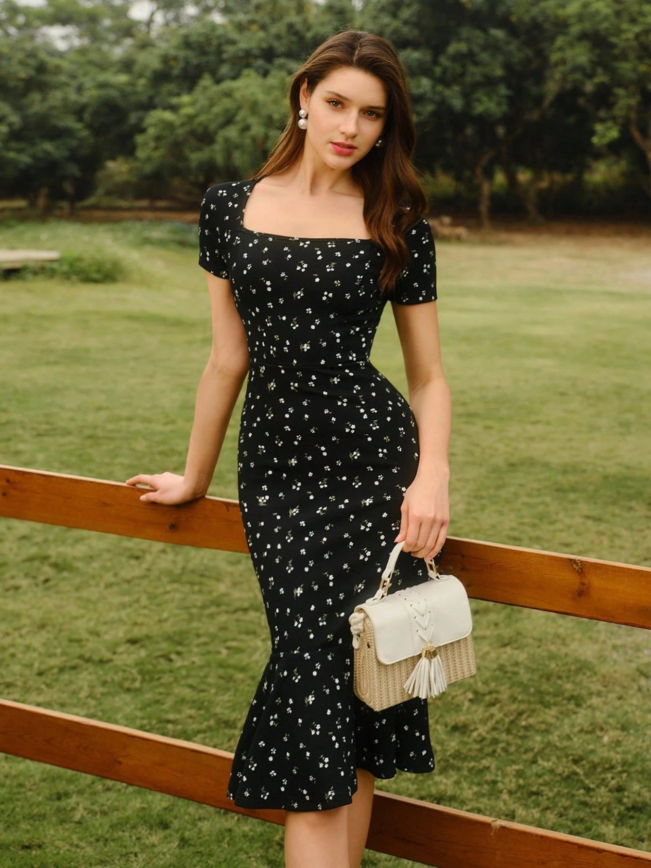 Vintamour Elegant Women's Black And White Ditsy Floral Dress,Vintage Bodycon Ruffle Hem Long Dress,Summer Casual Brunch Holiday Party Beach Vacation Outfits