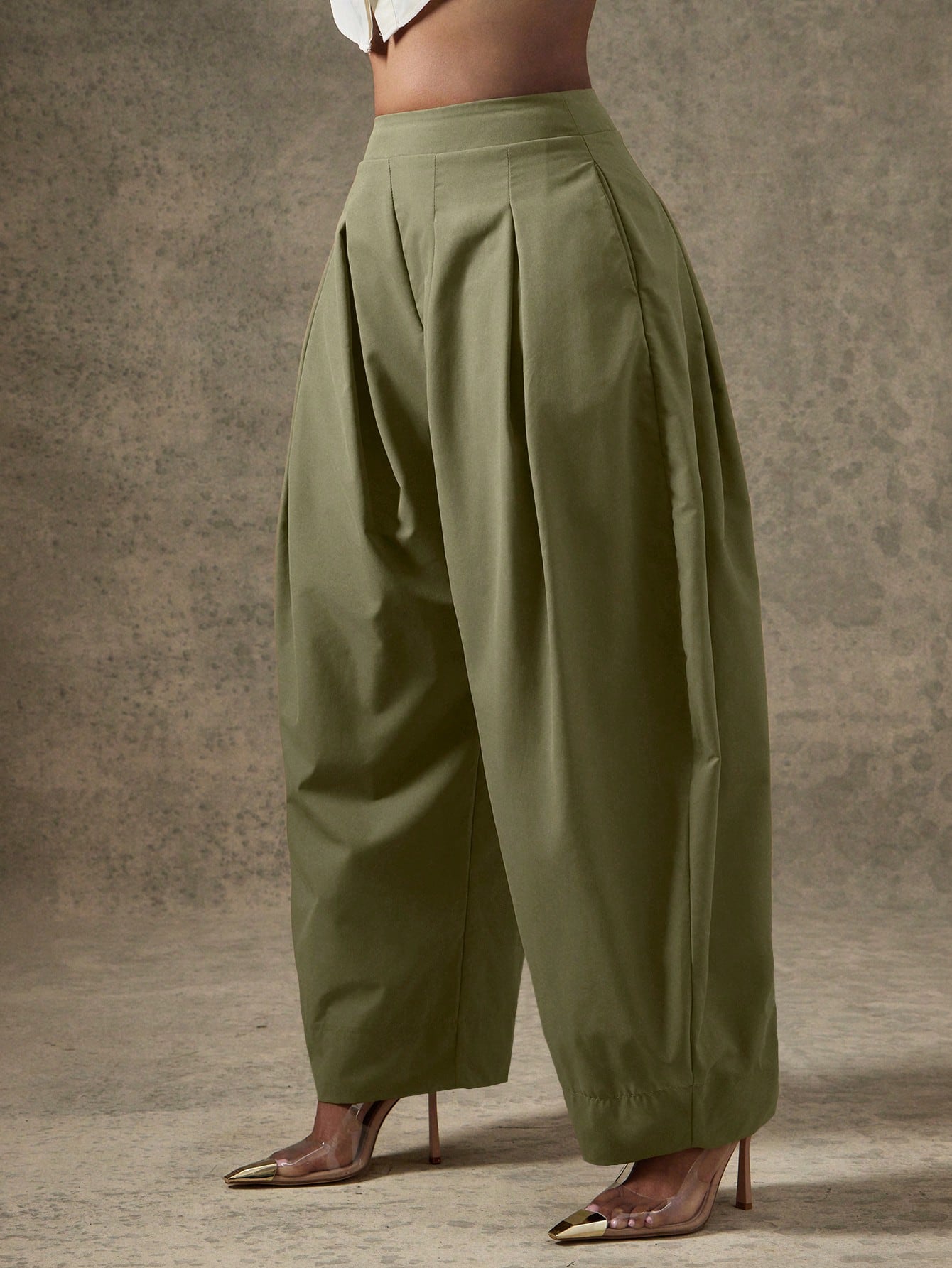 Vixey High Waist Pleated Detail Barrel Leg Office Pants