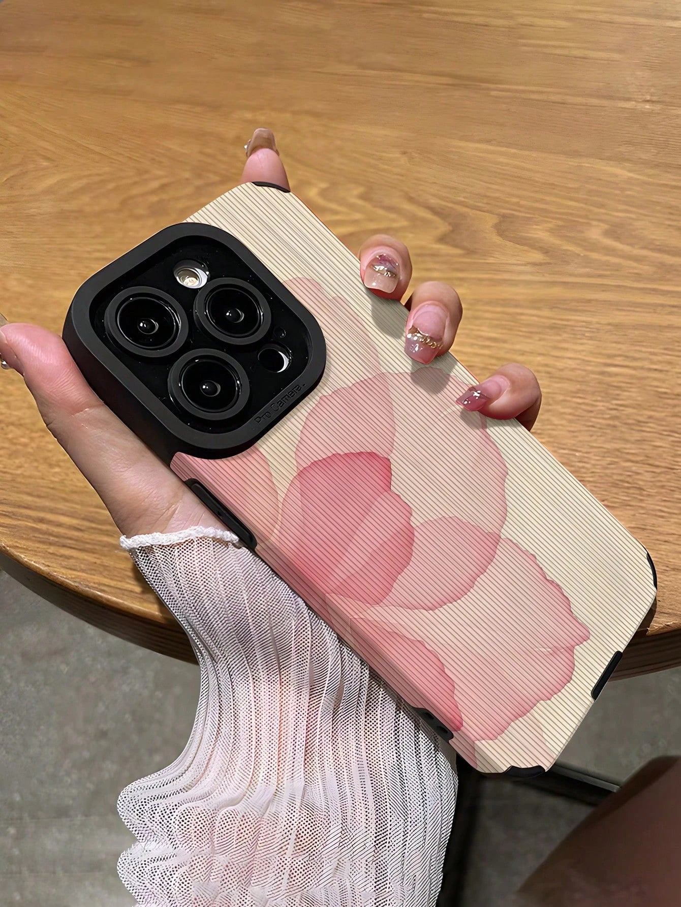 WeiMi 1pc Fashionable Floral Vertical Striped Faux Leather Protective Soft Phone Case Compatible With Iphone And 16/16PLUS/16PRO/16PROMAX