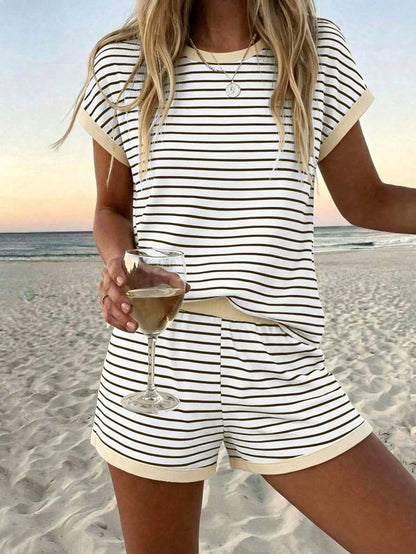 Women's Casual Comfortable Striped Short Sleeve Top And Shorts Set, 2 Pieces Loungewear Suitable For Daily Wear And Beach Vacation Elegant Summer