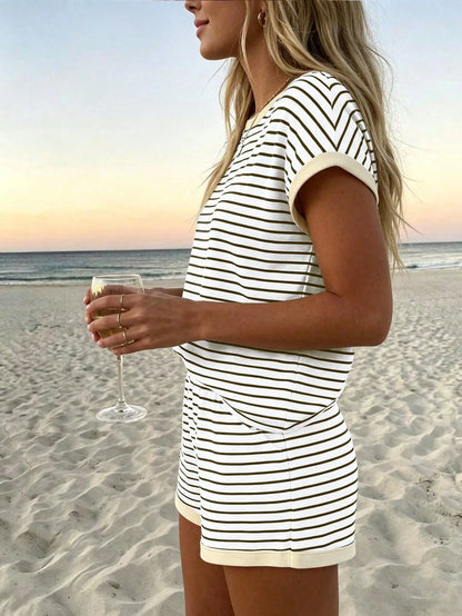 Women's Casual Comfortable Striped Short Sleeve Top And Shorts Set, 2 Pieces Loungewear Suitable For Daily Wear And Beach Vacation Elegant Summer