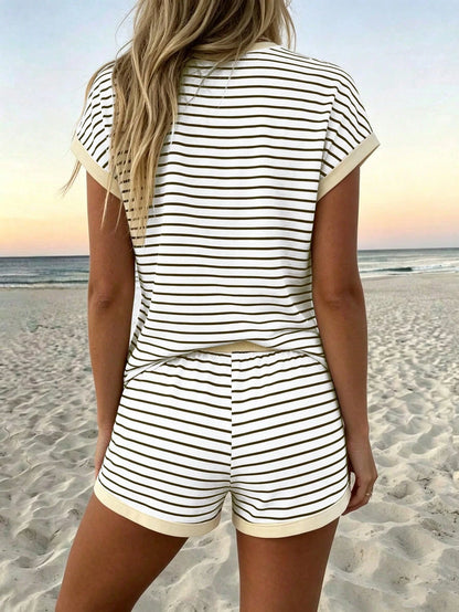 Women's Casual Comfortable Striped Short Sleeve Top And Shorts Set, 2 Pieces Loungewear Suitable For Daily Wear And Beach Vacation Elegant Summer