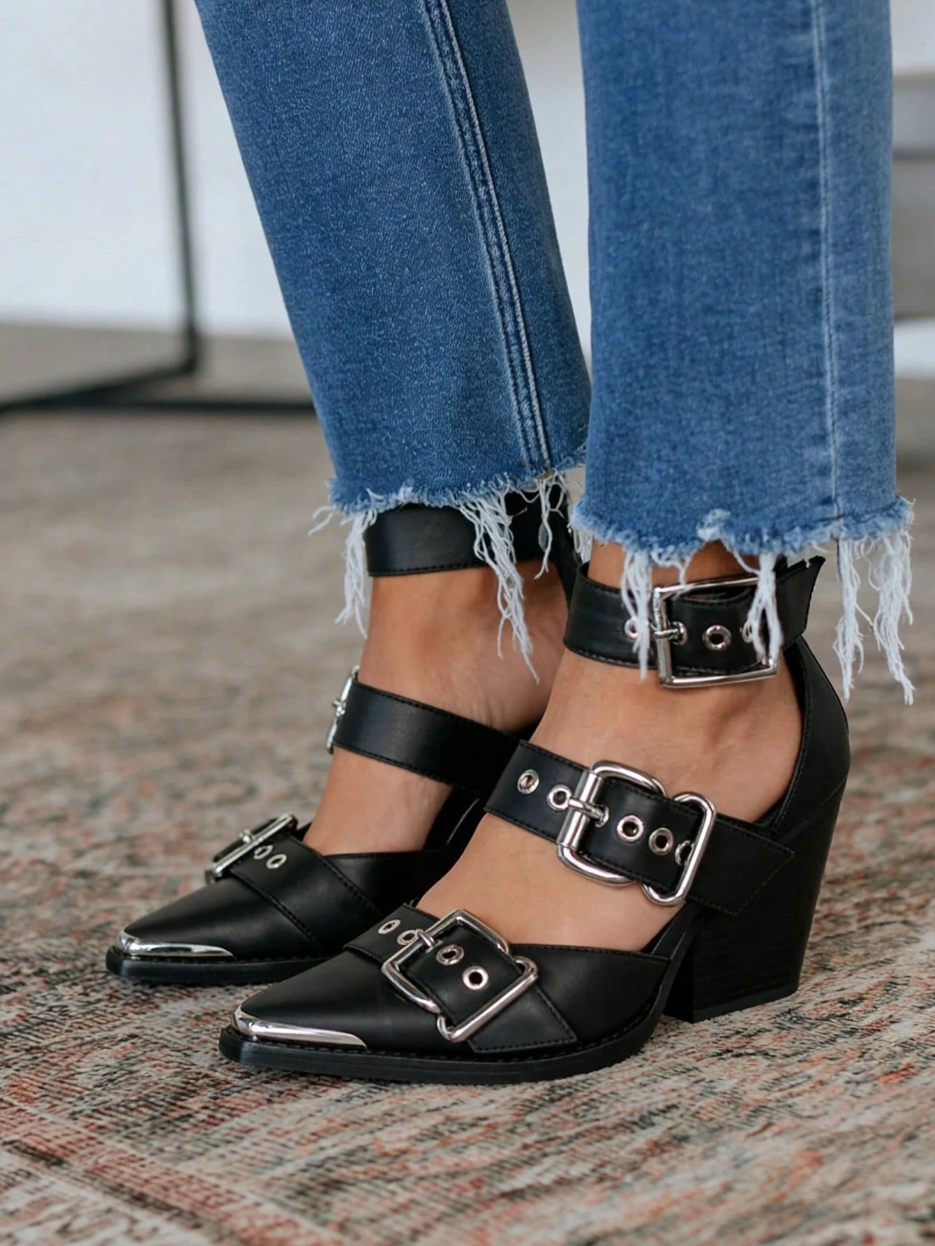 Women's Chunky Heel Sandals Boots Pointed Toe Strappy Roman Style Heels Comfort Zipper Heels For Outfits Summer Holiday Wedding Dress