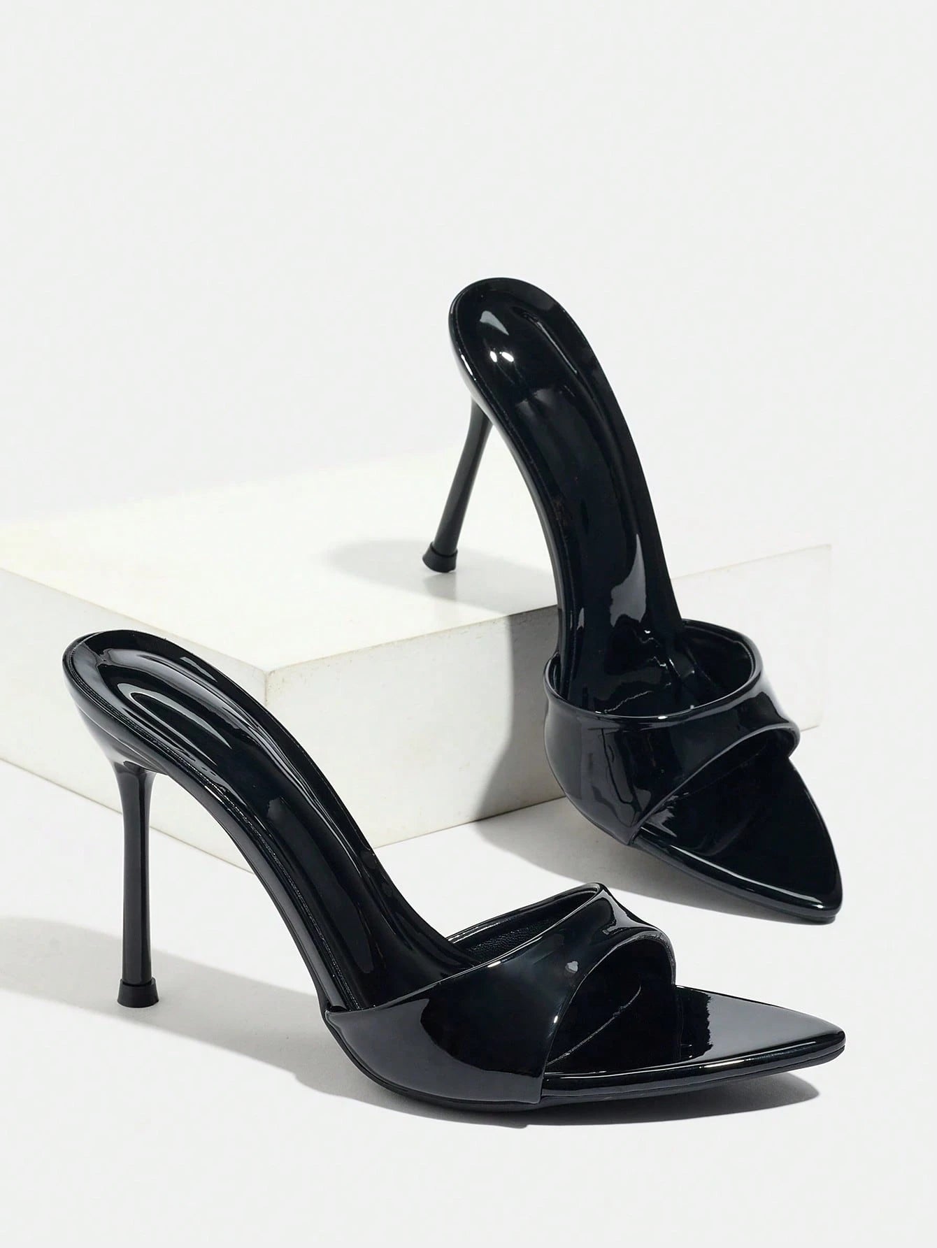 Women's High Heel Mirror, Summer Sandals, Cinched Waist Strap Pointed Toe Electroplated Black Thin High Heel Sandals, Elegant Fashion High Heels