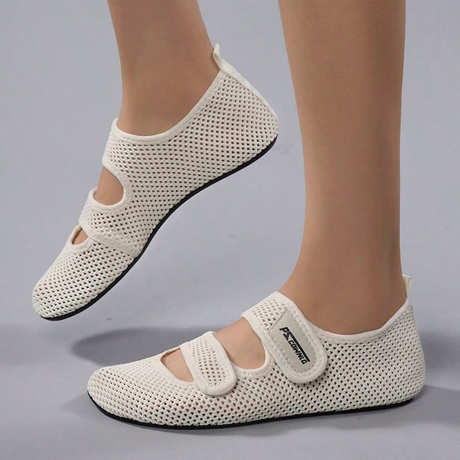 Women's Water Shoes, Diving Shoes, Quick-Dry Barefoot Water Socks, Yoga Shoes, Outdoor Sports Shoes, Mesh Lightweight Walking Shoes, Suitable For Canoeing, Rowing, Hiking, Surfing And Walking