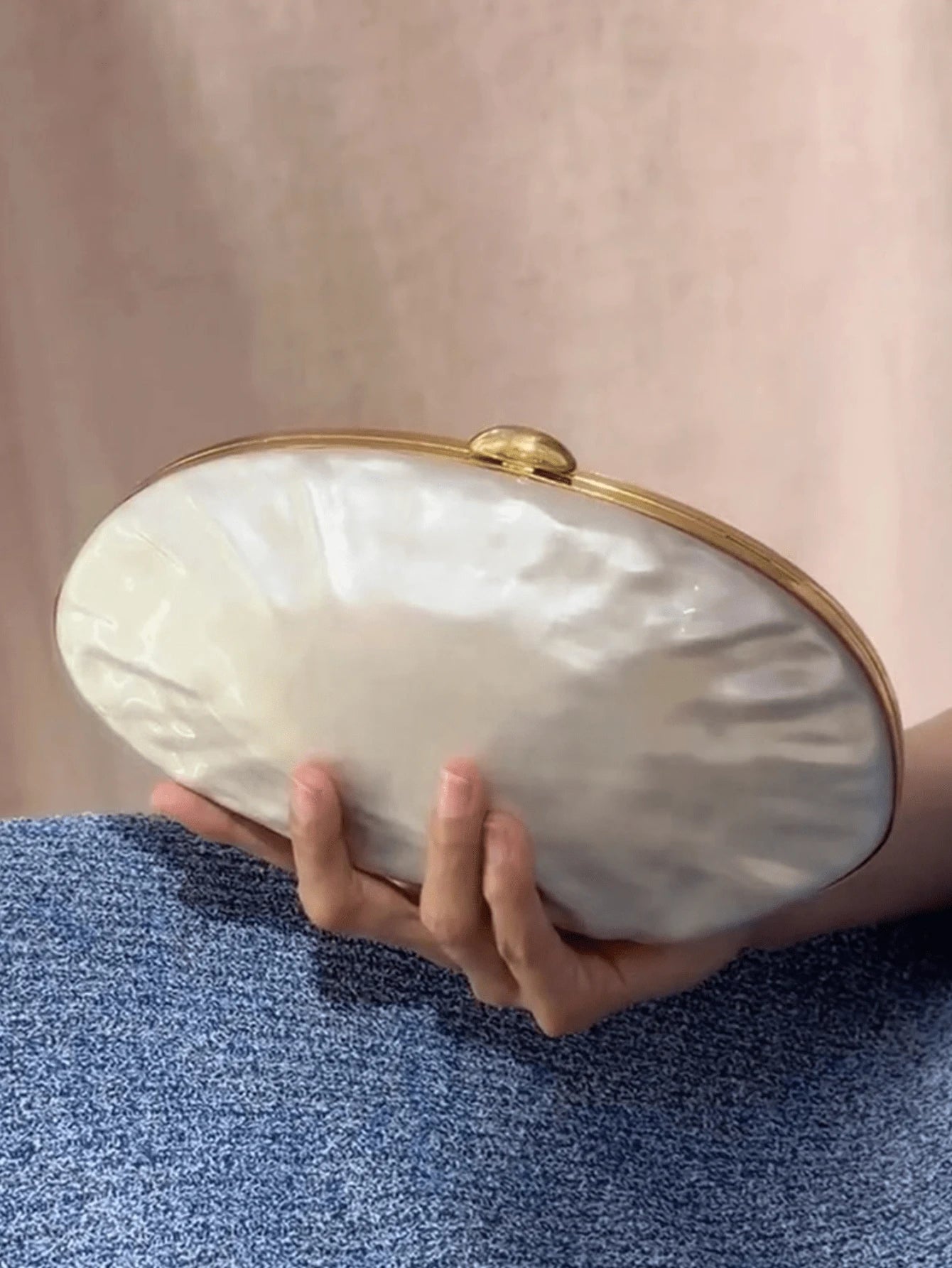 Women's White Formal Clutch Bag, Pearl Effect Hard Shell Box Shaped Clutch, Acrylic Shell Cocktail Handbag, Shoulder Crossbody Bag
