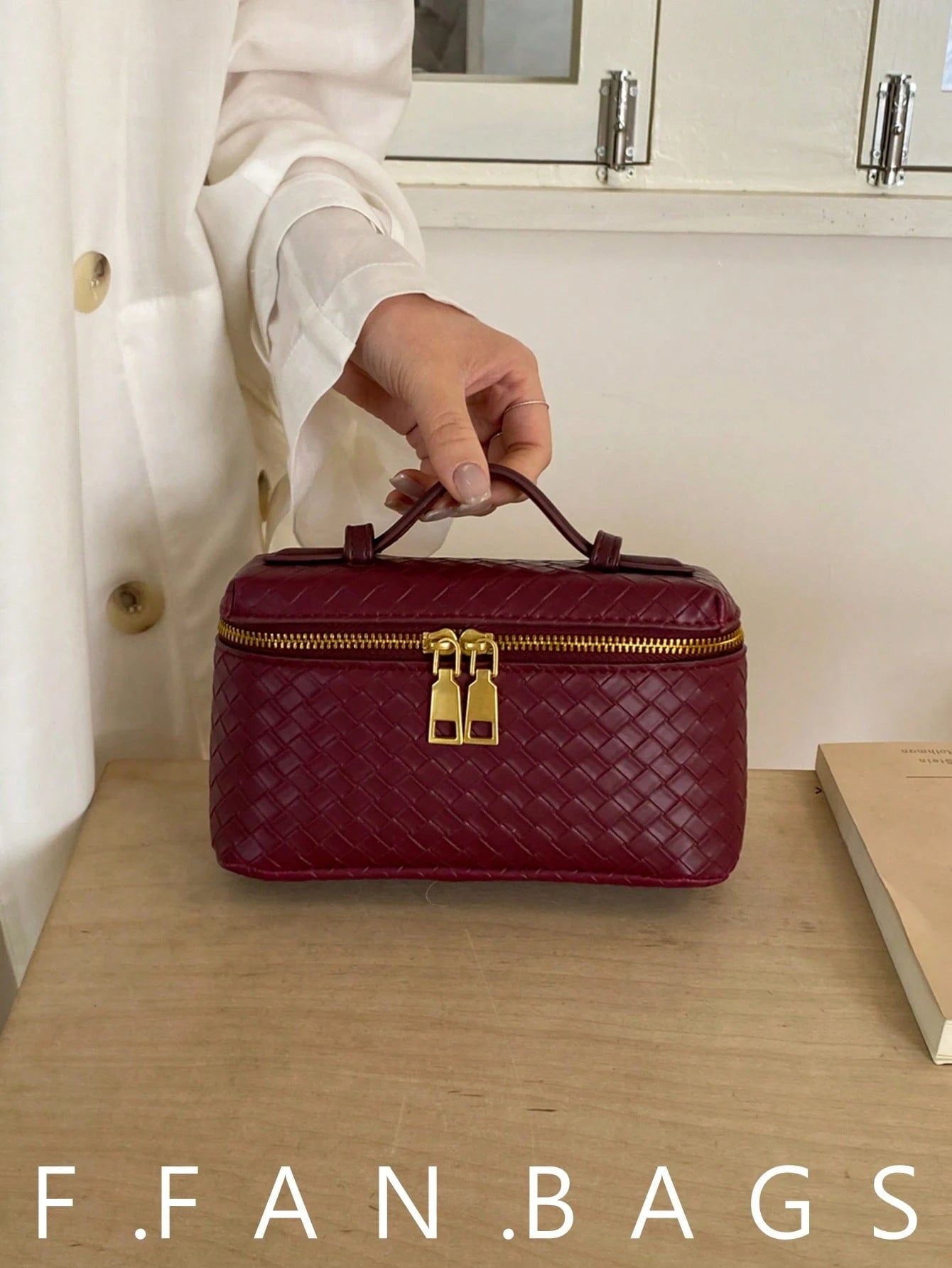 Woven Texture Fashionable Box Bag 2026 Spring/Summer New Shoulder Handbag Crossbody Lunch Box Bag