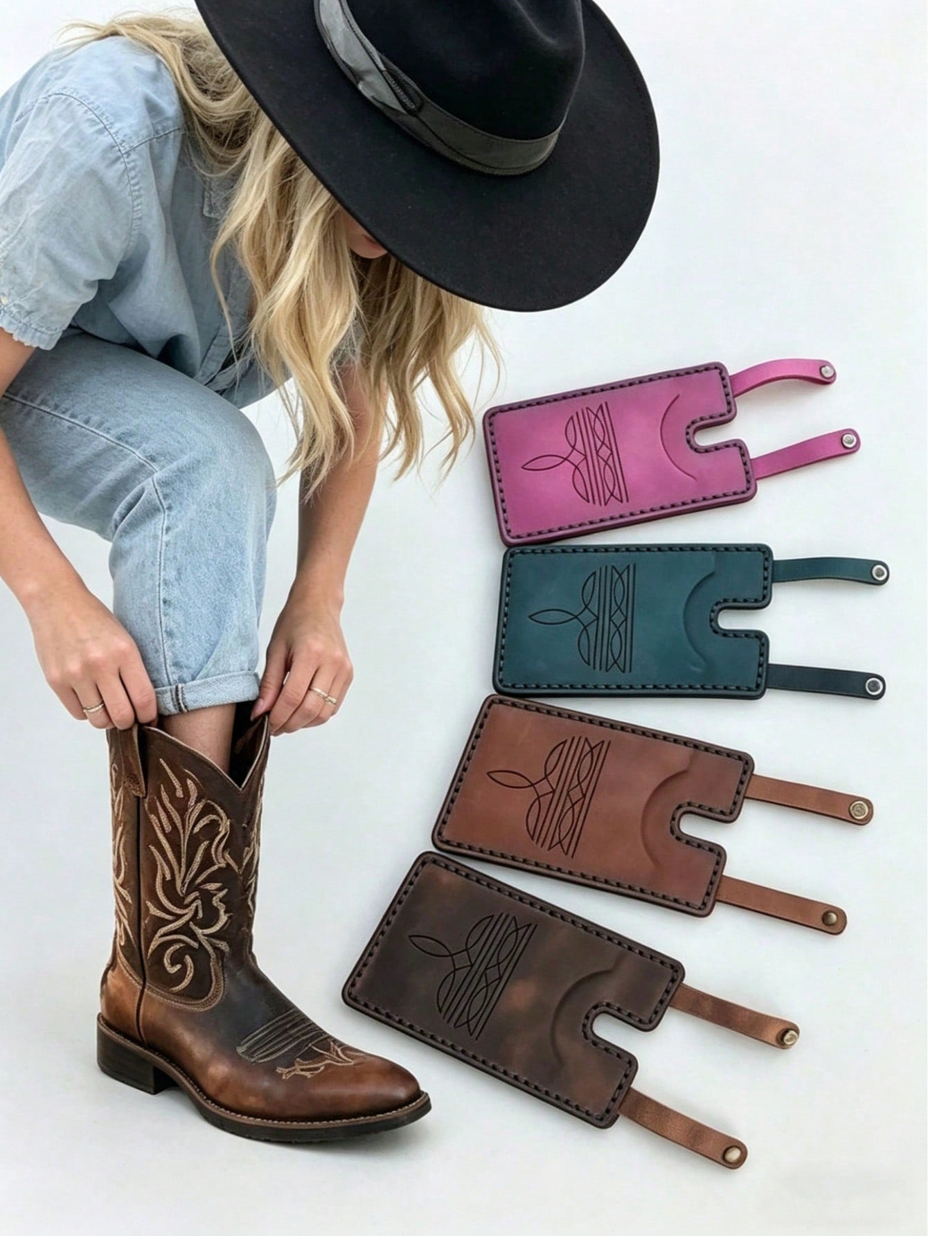 XD Novelty Western Boots Style Wallet- Snap Closure, Compact & Portable Small Wallet, Multifunctional Women's Wallet, Unique Card Holder, Card Case, Coin Purse, Mini Wallet, Ideal For Going Out, Danc