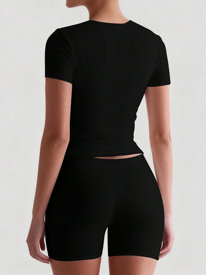 XLLAIS Model Black Short Sleeve Crew Neck Solid Color Basic Fitted Casual T-Shirt For Women, Summer, Everyday Wear