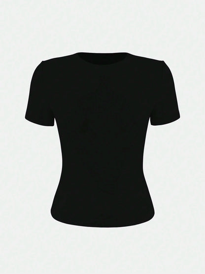 XLLAIS Model Black Short Sleeve Crew Neck Solid Color Basic Fitted Casual T-Shirt For Women, Summer, Everyday Wear