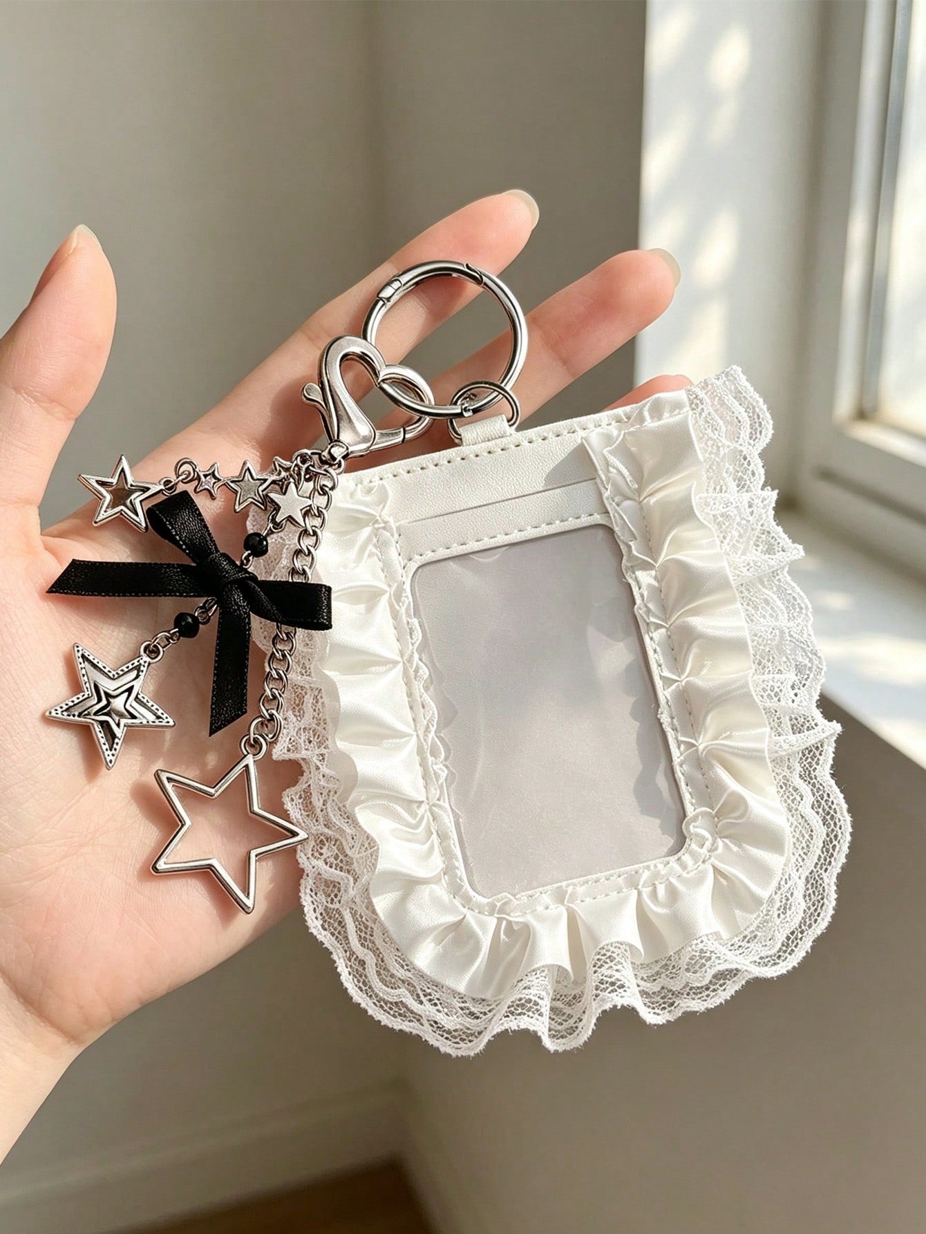 Y2K Lace Trim Card Holder With Star Pendant, Cute Bow ID Card Holder, Small Card Protector, Gothic Style Photo Card Holder, Mini Card Holder Pendant, Fashionable Portable ID Card Holder, Idol Card Sto