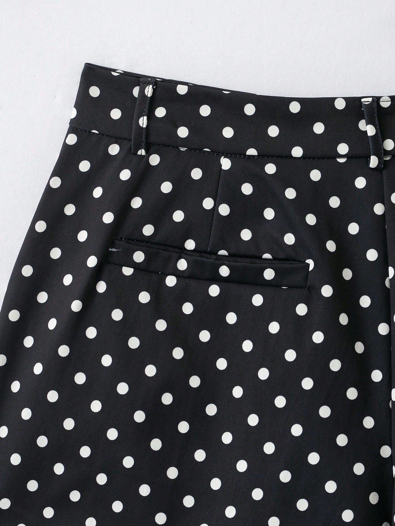 YROOE Women's Polka Dot Low Waist Shorts, Suitable For Spring, Summer And Autumn Black
