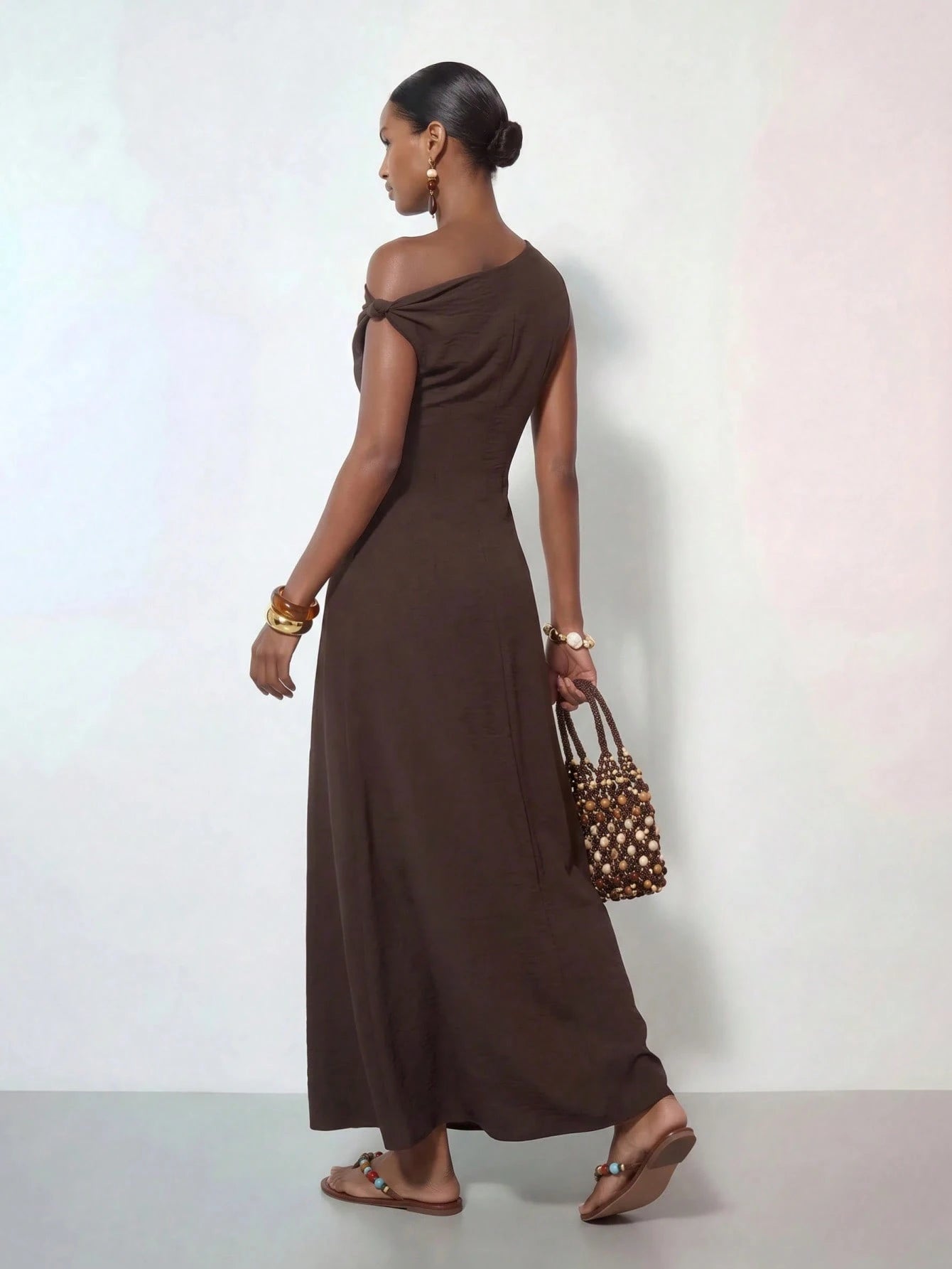 Zivah New Summer Casual Vacation Commute Brown Linen Fabric One-Shoulder Pleated A-Line Maxi Dress, Suitable For Daily Wear, Vacation, Music Festival, Travel, Beach, Party, Airport Outfit, Brunch Outf