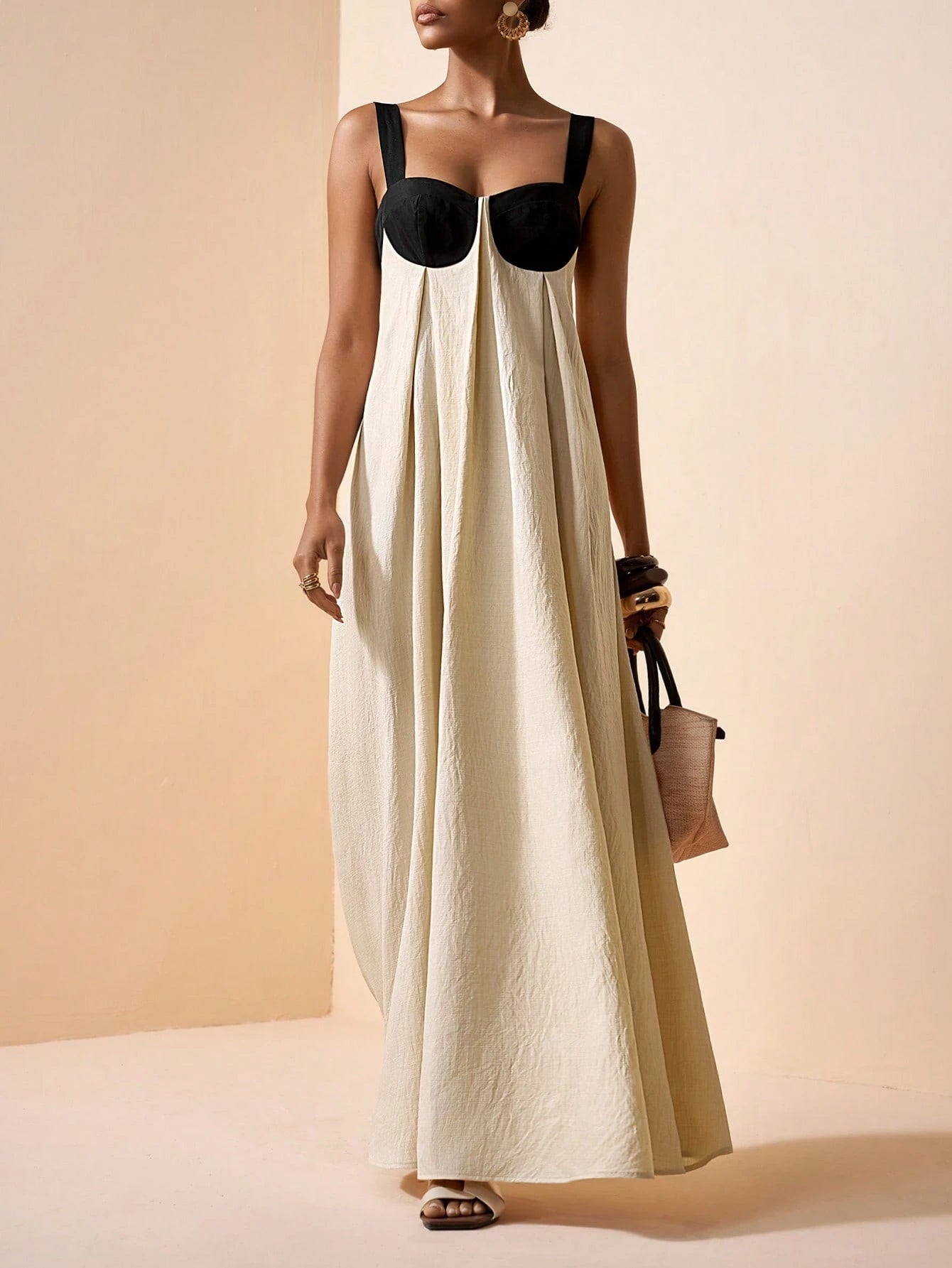 Zivah Summer Elegant Minimalist Black And Silver Holiday Vacation Dress, Women's Backless Spaghetti Strap Pleated Waist Loose Evening Brunch Party Wedding